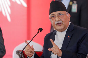 सर्वोच्च अदालतको फैसलामाथि सम्मानीय प्रधानमन्त्री केपी शर्मा ओली सरकार, फैसलामाथि पुनरावलोकन जाने बताउनुभएको छ।